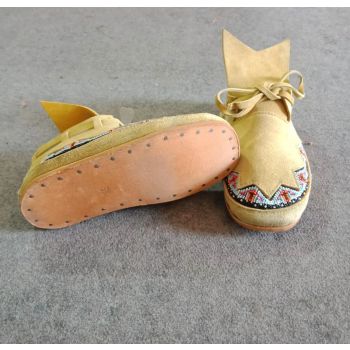 Vintage Minnetonka Beaded Suede Moccasins For Unisex